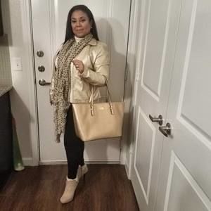 Meet your Posher, Sandra josefina